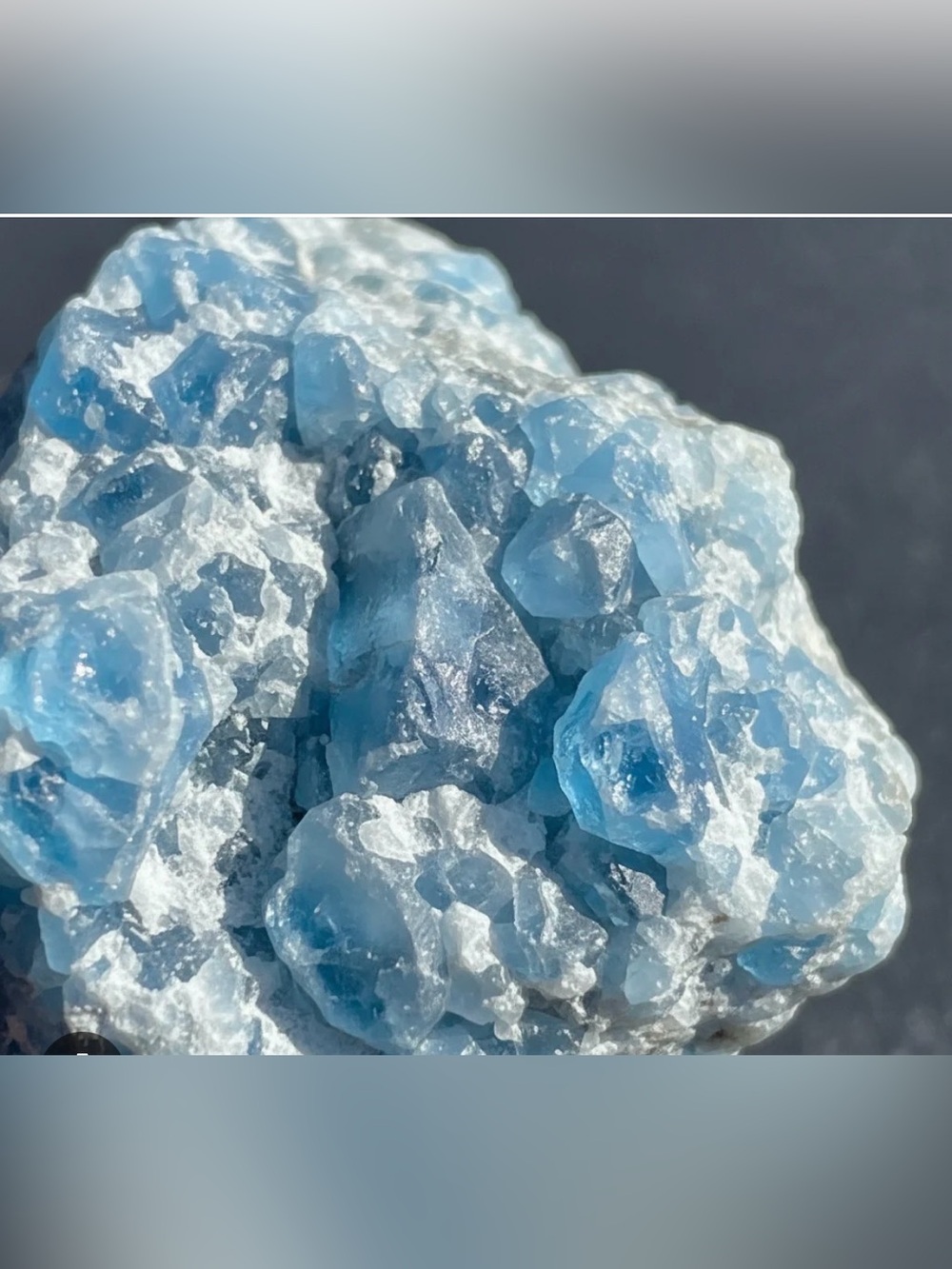 Blue Scheelite - Picture 3 of 9